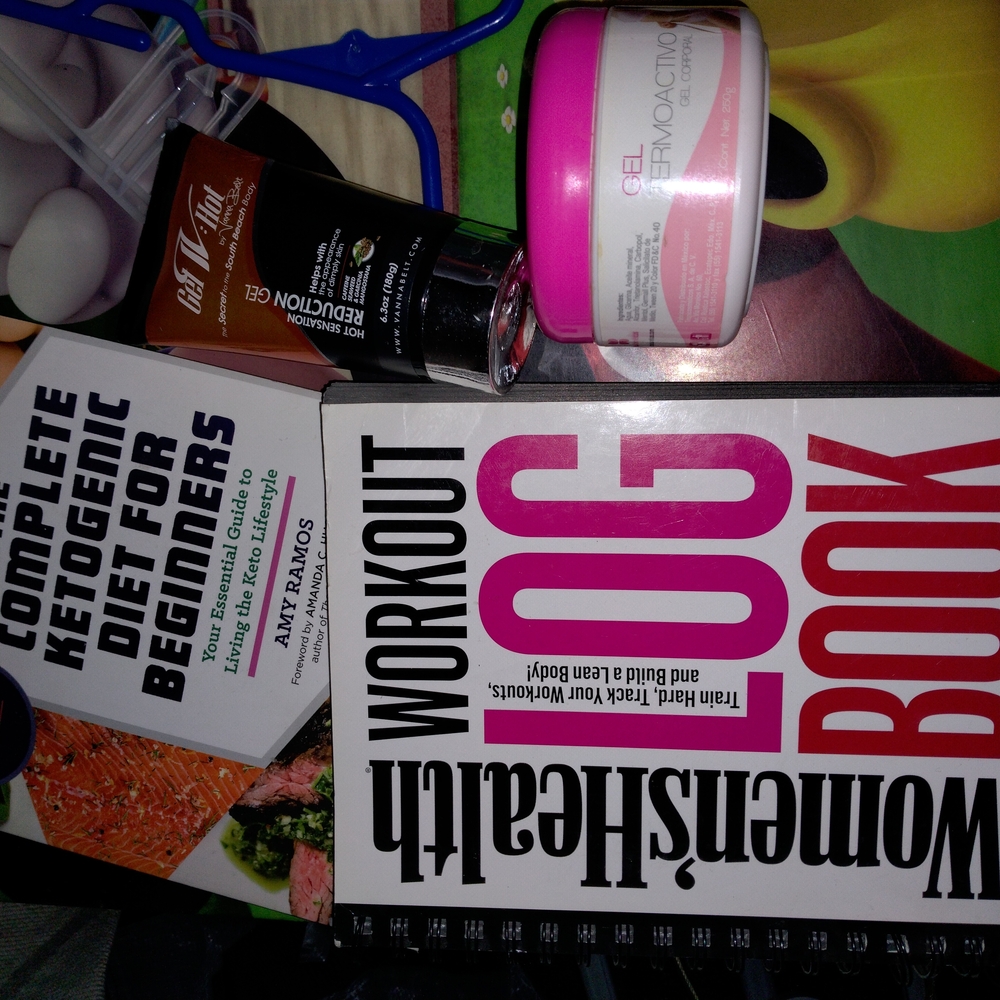 Women’s Health Workout Log Book,The Complete Ketogenic Diet For Beginners,Bundle